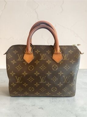 Authentic Louis Vuitton Speedy 25 Monogram Canvas | France 2002 | Classic LV